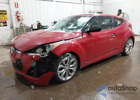 2012 Hyundai Veloster Base W/Red/Black из США, поврежденный, VIN KMHTC6AD7CU035717